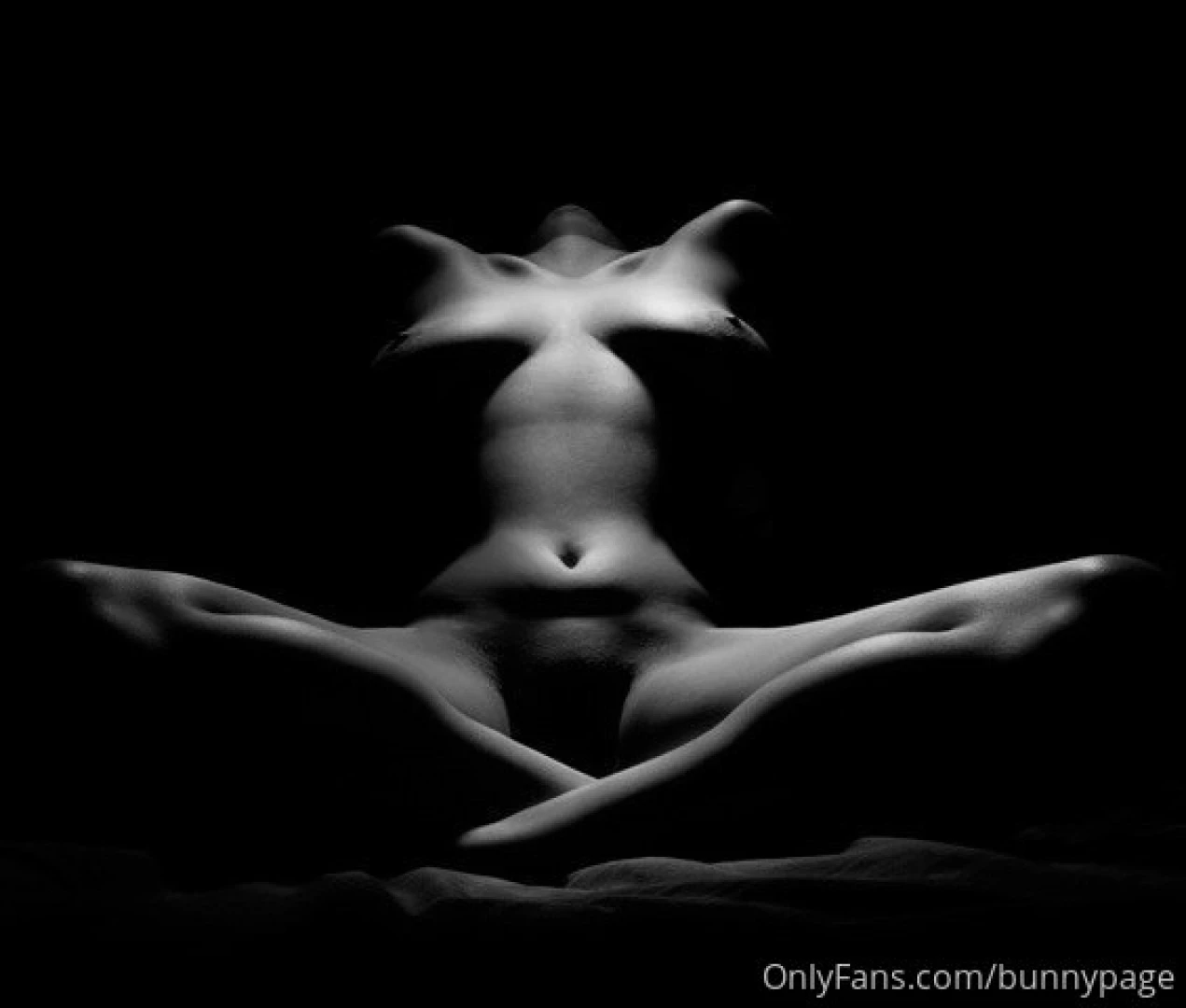 This is it the very 1st nude shoot i ve ever done i was 22 at the time part 2 