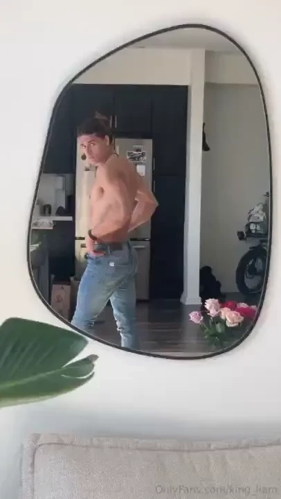 So horny rn dm me for more 