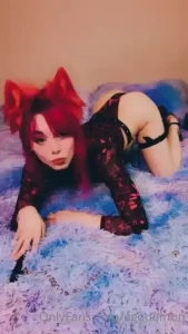I may be smol but i can jiggle with the best of them hehe booty petite
