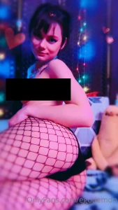 Our thoughts on booty and fishnets