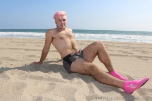 Found these old photos miss the pink hair lol youngin part 1