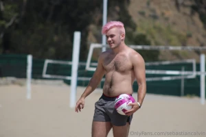 Found these old photos miss the pink hair lol youngin part 9