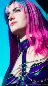 Blue eyes white dragon