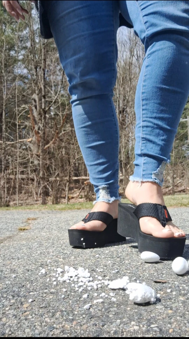 Happy easter it s crush day i m uploading three separate easter themed 