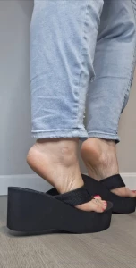 Elenasprettytoes part 27