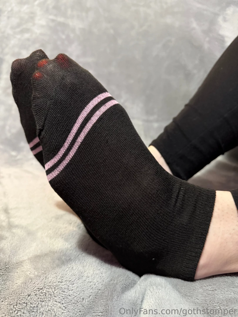 If you were looking to enjoy my socks i finally have my sock postings 