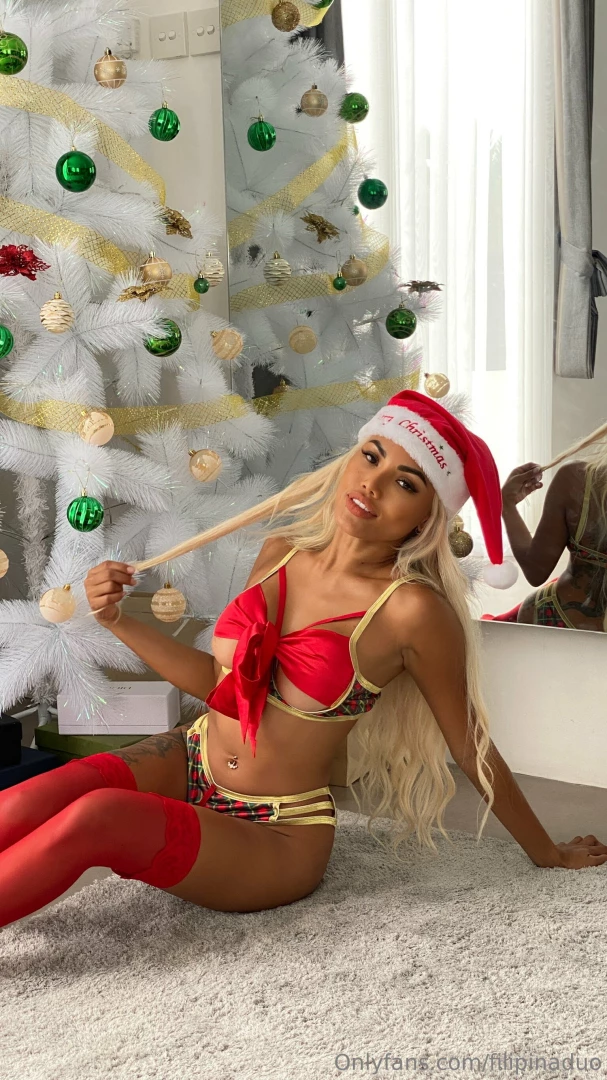 Your favorite dessert is here have a merry christmas daddy feel free 