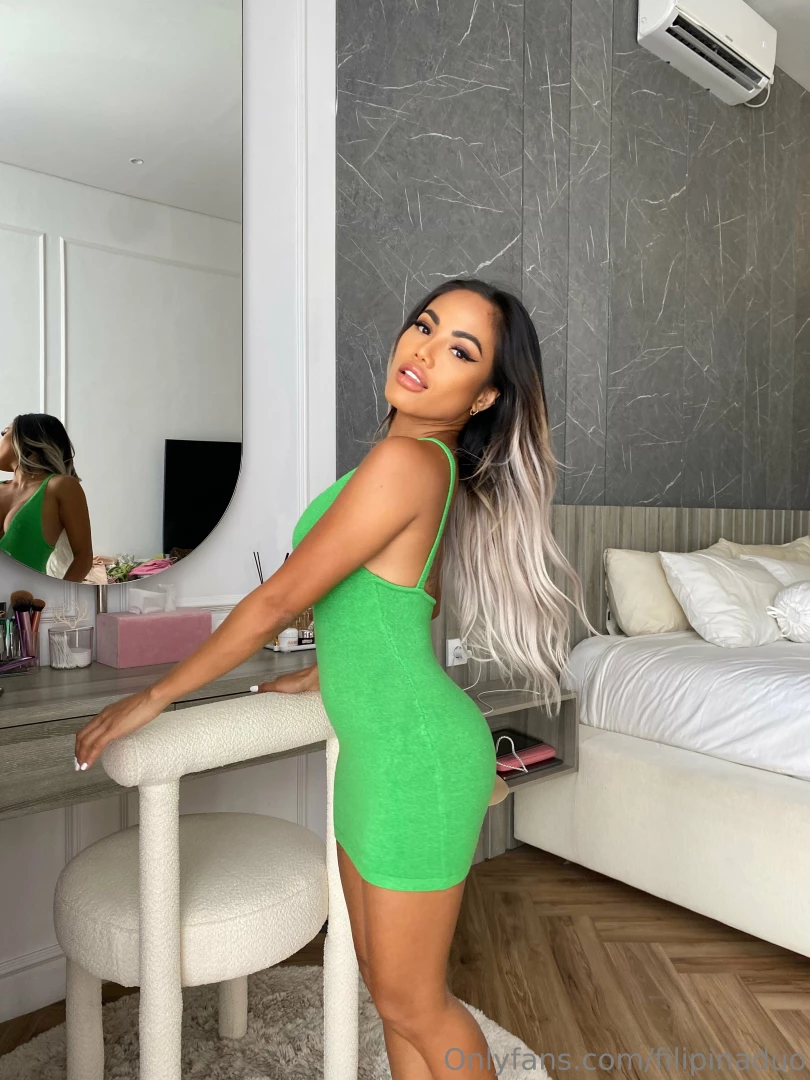 Let s do it here must fun to see ourselves in this mirror 