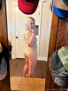 Spoiling you with all these pics and vids part 4