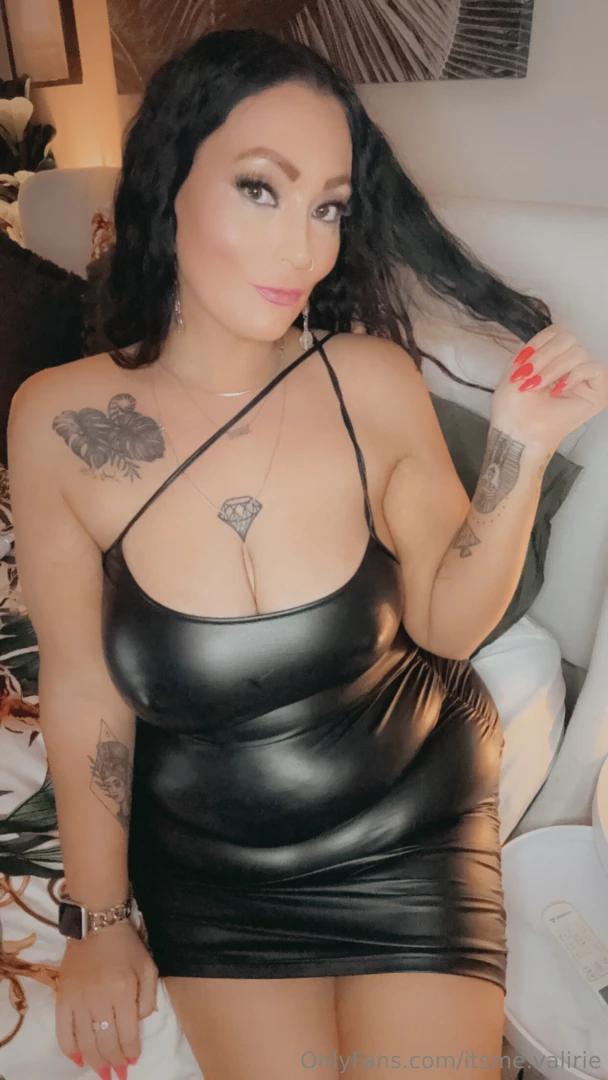 Like this look i can take it off for you but only if you dm me 