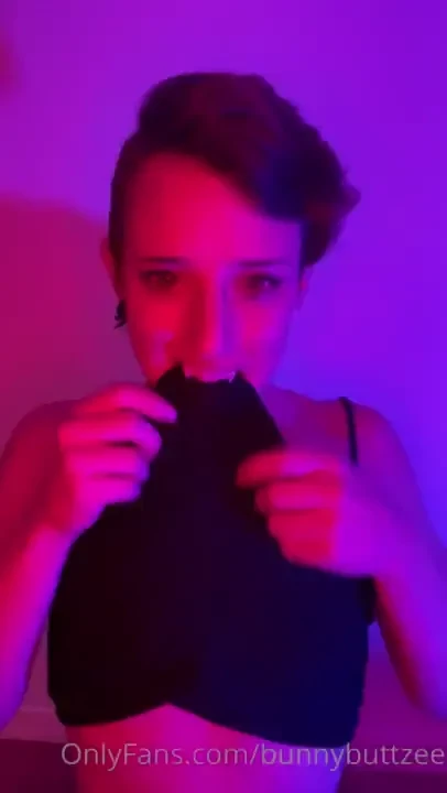 I always enjoy playing with fangs lol check your dms if you want part 2 