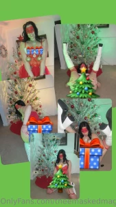 39 naughty nudies to get you in the mood for xxxmas