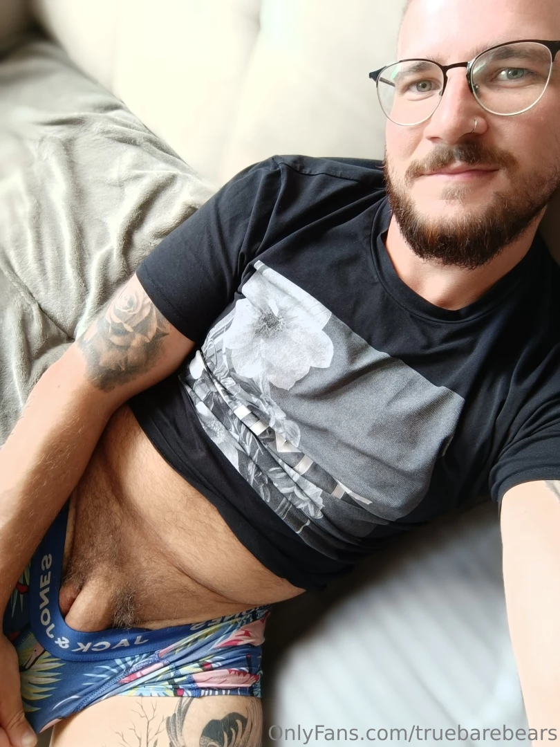 Have a nice start into the new week gay gayboy gaybear hairy gayhairy 