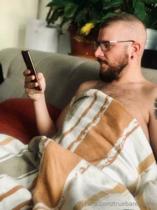 Who wants to see what tobi7477 woke up with this morning between if