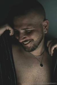 Look at him what a handsome guy tobi7477 twitter com truebarebears gay