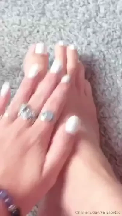 Want a selection of my sexiest foot fetish pics and videos tip 10 for 