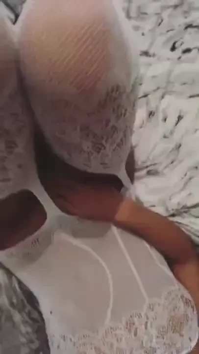 If you sent a message and i haven t replied please resend i reply to 