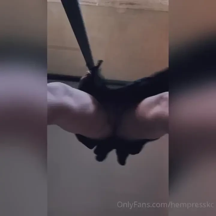 What everyone sees when i walk down any stairs keep an eye on your dms 