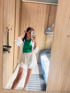 Finally 18 emilly_ice make free sub for first 15 this pretty virgin part 29