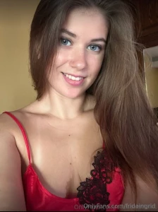 Free 0 today elizabethfolks elizabethfolks join her as she spreads her part 57