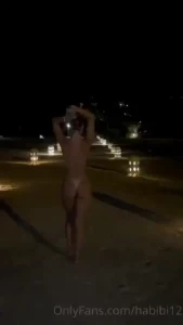 Da se skinem gola i da setam po resortu sto da ne bas me zanima da li