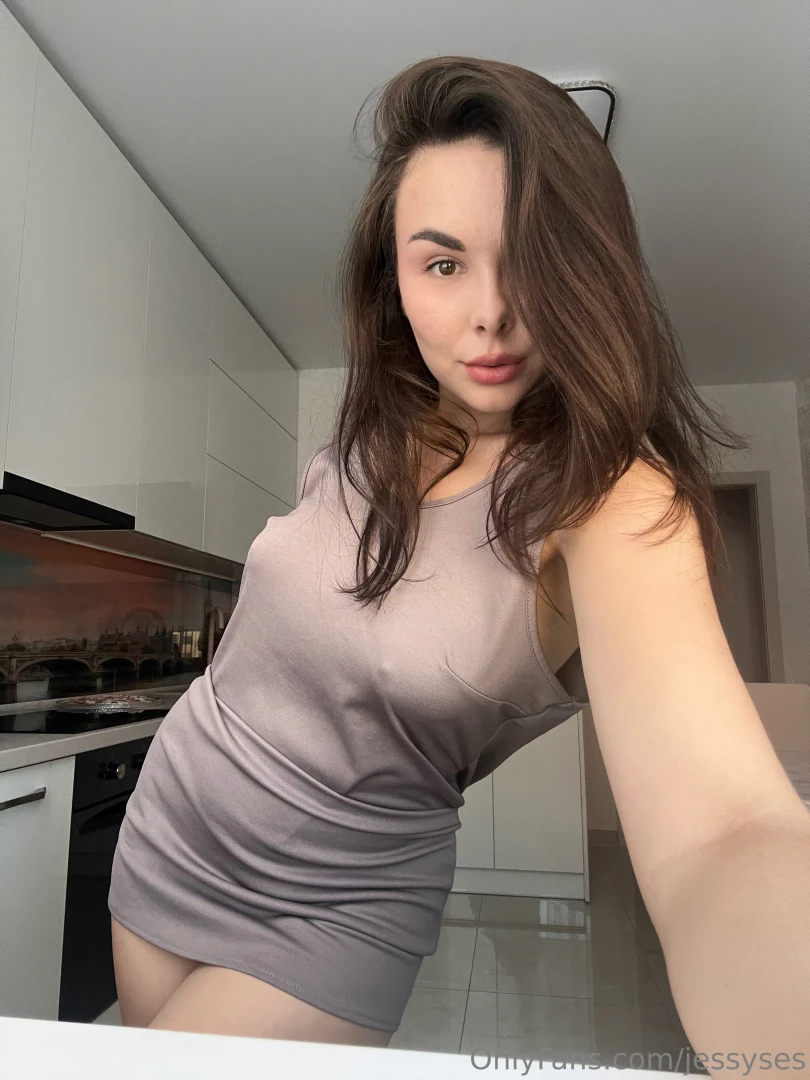 I woke up so horny this morning slipped into something soft and tight 