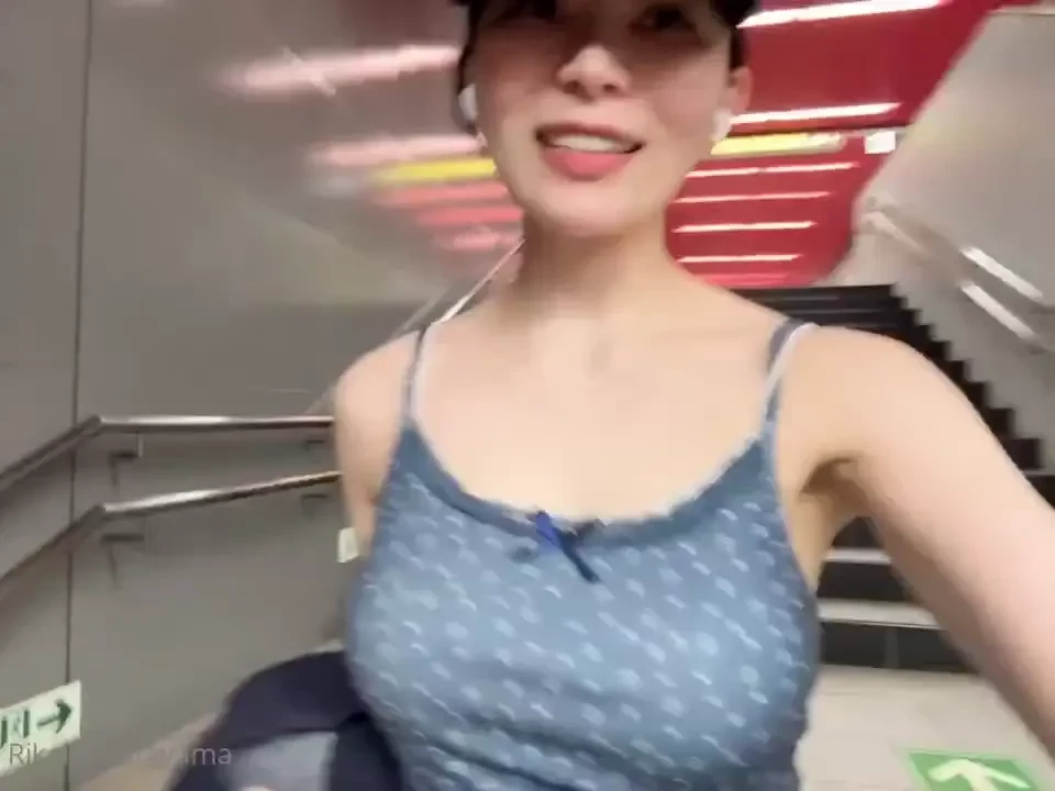 I just walk around when it s sunny out will you say hi 