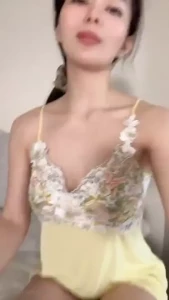 What are the ways to eat honey sexually