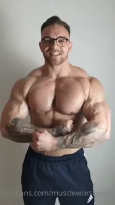 Who s a pretty boy today time to head to town flex these guns and eat