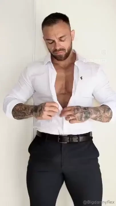 Wanna be dominated dm bro and let s get dirty 