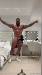 Swipe for nude part 3