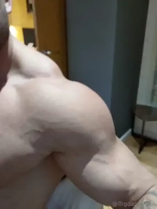 I wanna share my meal with you let me feed you bitch boy 