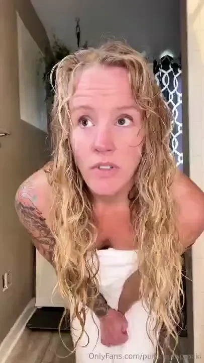 Pussy reveal i ve been cooped up in my house for weeks surgery now 