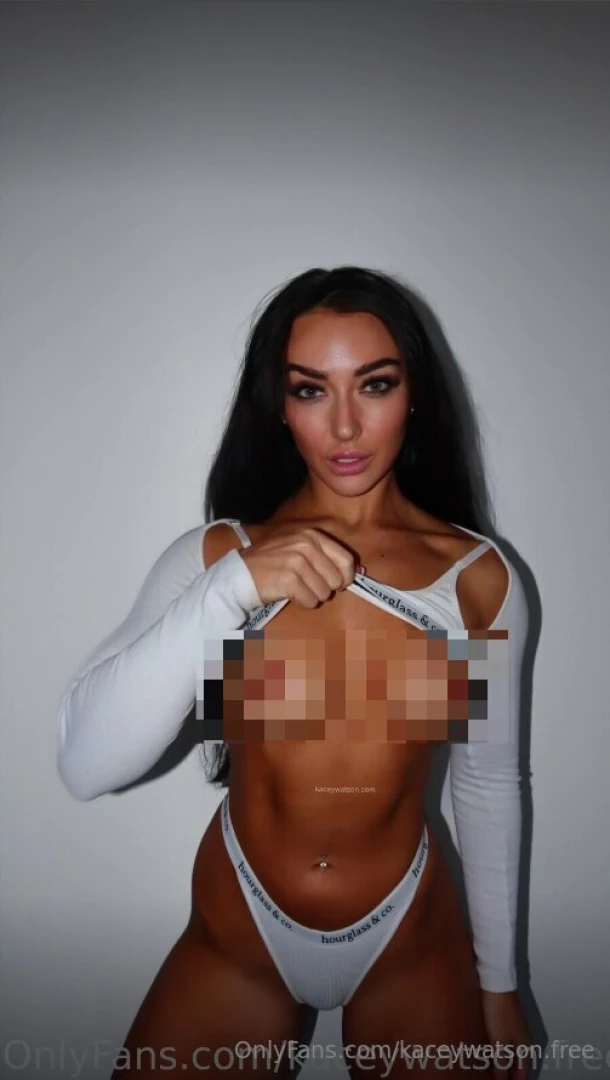 When i said i was feeling naughty i meant it come see my best assets 