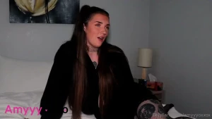 Homewrecker friend comes to stay you and your partners friend comes to