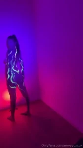 Some more bts from my body paint shoot