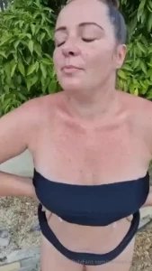 Taking it off here mrsnicolesvip