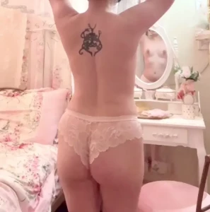 This week s premium clip is a sort of roleplay sort of voyeur clip