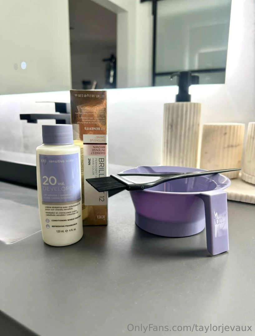 Who s going to be a sweetheart and keep me company 