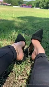 Would you worship my perfect arches here at this place i would love