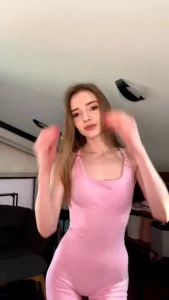 Very hot grwm live stream text me in dm which part of the live stream