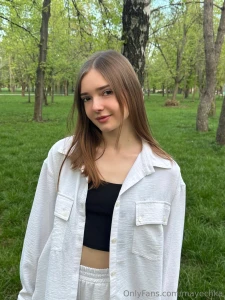 When i first came to a shoot for a studio contract i looked modest and