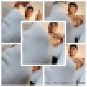 How weak r u to bow down and sniff these sweaty white socks after my