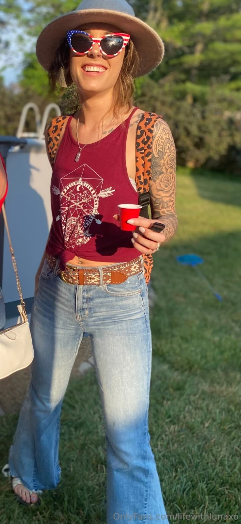 What re your 4th of july plans chat with me in the dms amp let me know 