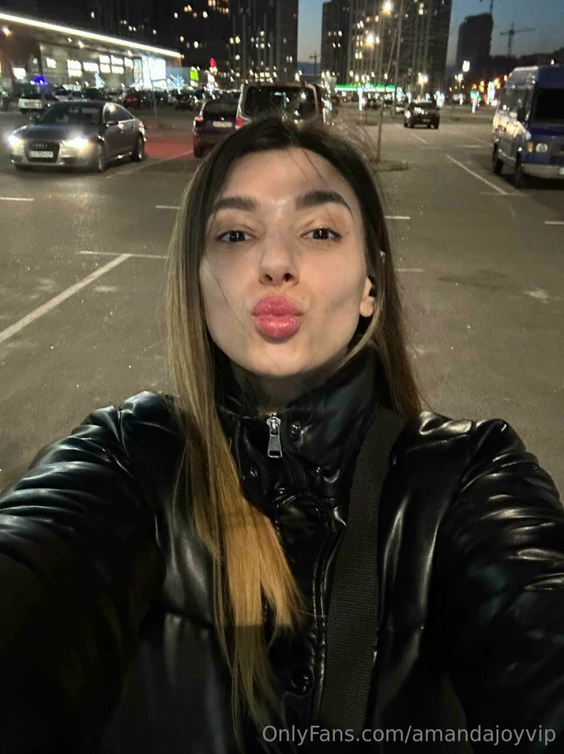 Heading back from shopping feeling totally satisfied with my finds 