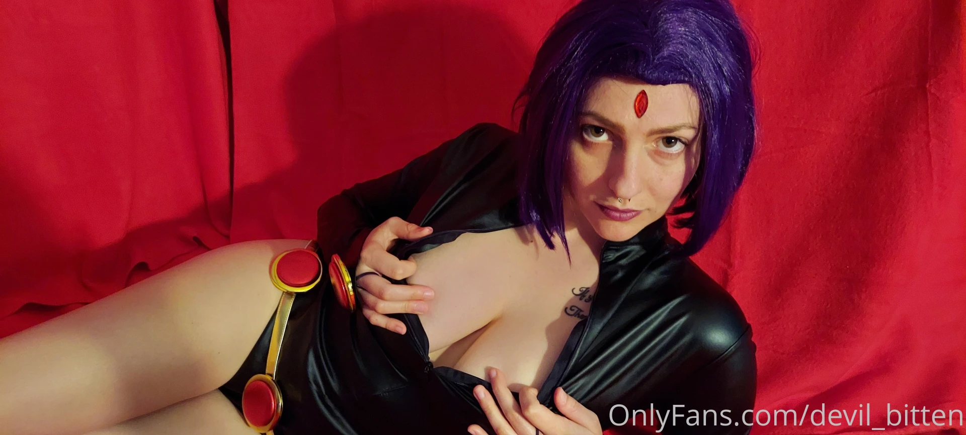 Would love some cum all over my chest any offers 