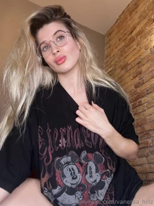 Are nerdy girls your style