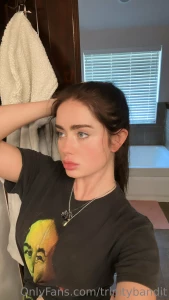 Guess what s on my mind and i ll send you something naughty