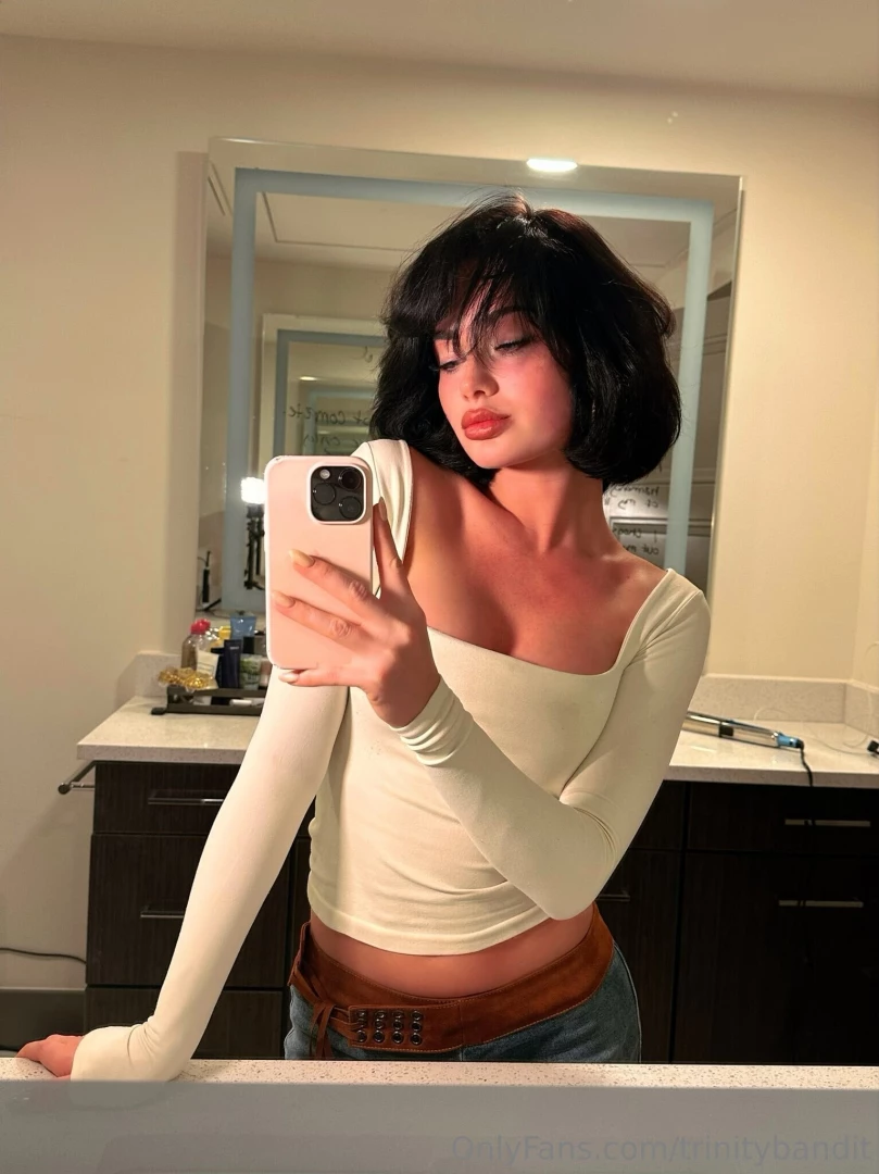 Listen up i m in charge now 