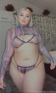 Follow me to see sneaky content subscribe if you wanna see me nakie